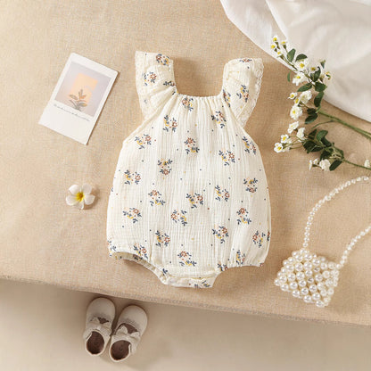 A baby summer Romper sweet floral suspender baby girl sleeveless fart coat cute triangle climbing suit free hat