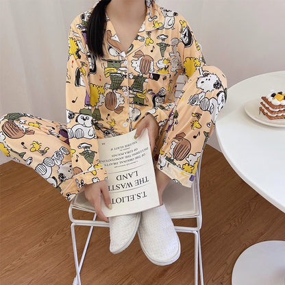 A ladies pajamas