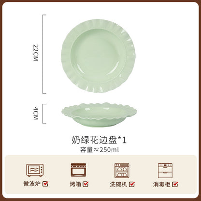 A Underglaze ceramic tableware