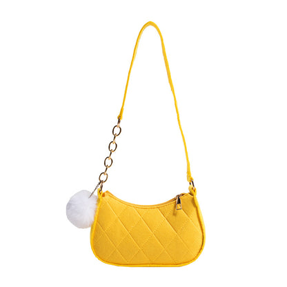 A summer new fresh felt armpit bag indentation fashion single shoulder foreign style small square bag