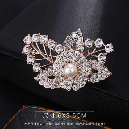 A Korean new fashion high-end brooch women's rhinestone silk scarf buckle anti-light buckle crystal brooch pin pearl jewelry - Mixbatch