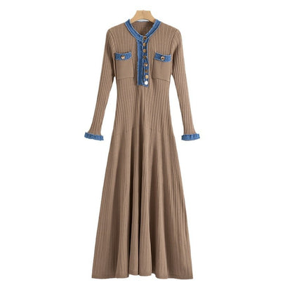 A long-sleeved autumn and winter dress