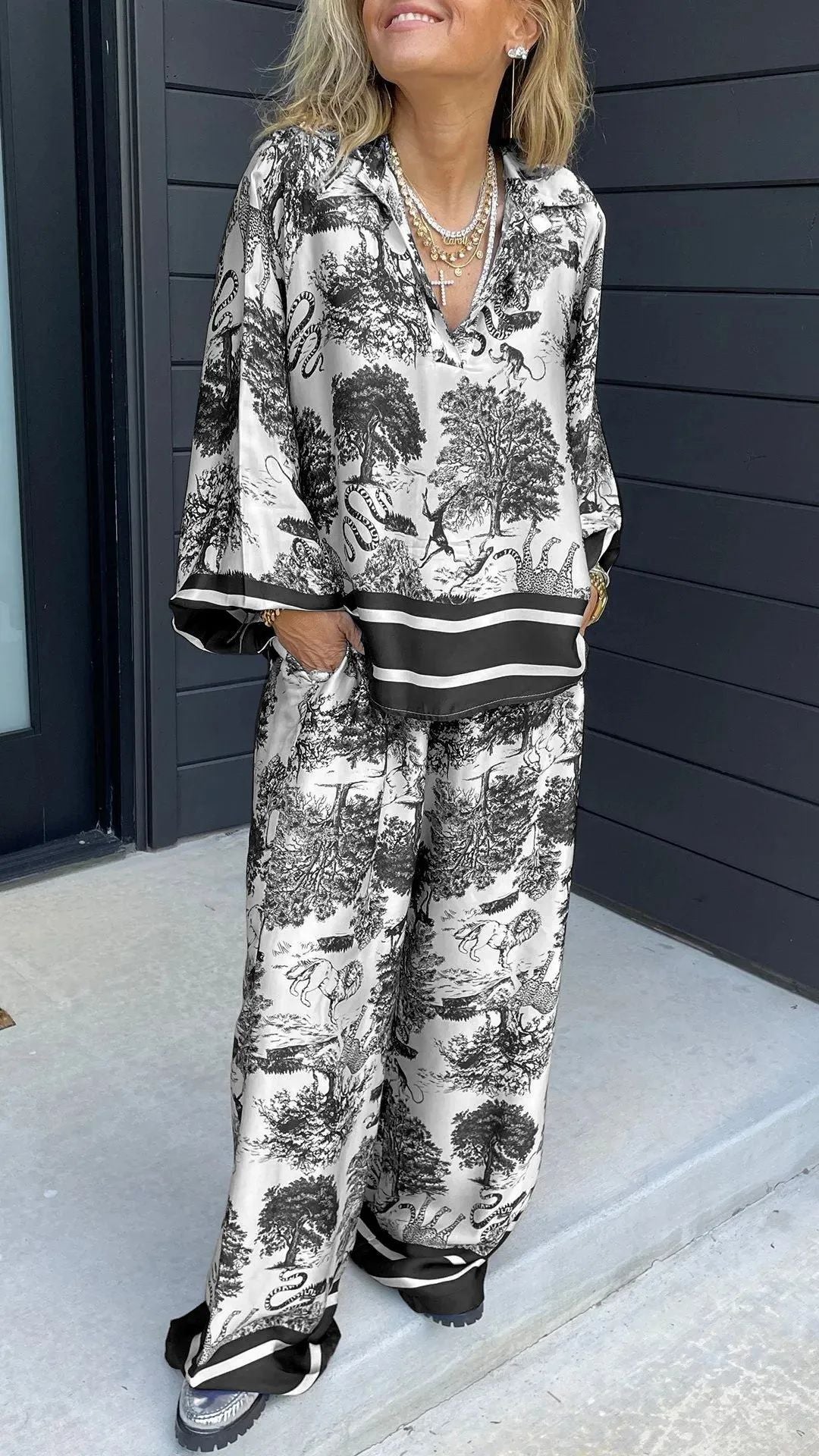 A Cross-border independent station fashionista V-neck printed long-sleeved pocket casual women's suit