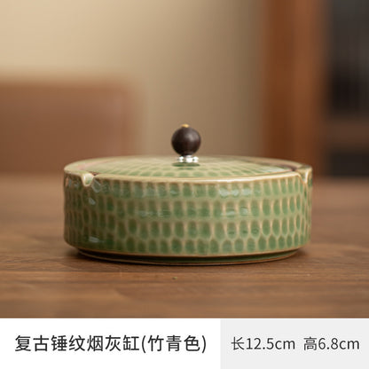 A creative large ceramic ashtray with lid light luxury high sense