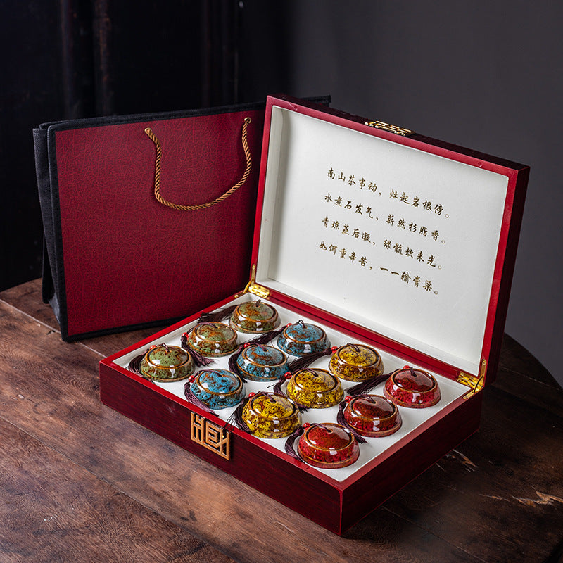 A ceramic tea jar gift box set