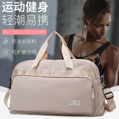 A expandable capacity storage bag