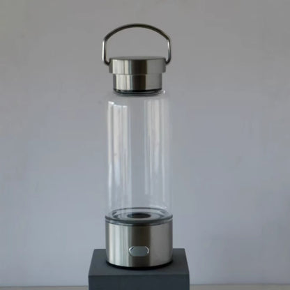 A Hydrogen-rich water cup Hydrogen and oxygen separation SPE ion membrane hydrogen cup Basic hydrogen-rich health cup