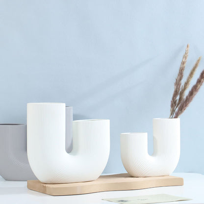 A U-shaped ceramic vase-new