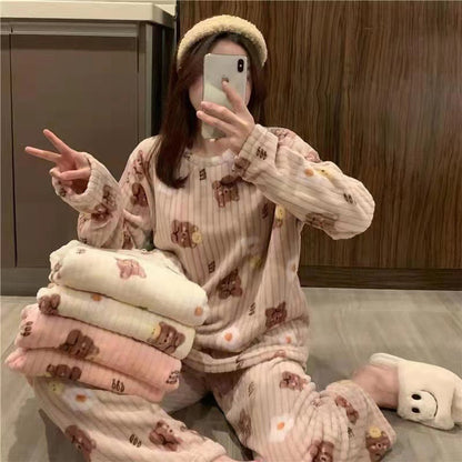 A autumn and winter bear printed coral fleece pajama set for women, loose and warm loungewear, long-sleeved two-piece set - Mixbatch