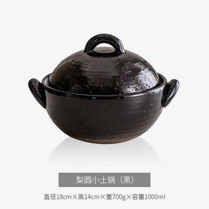 A clay soup pot