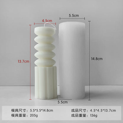 A cylindrical mold