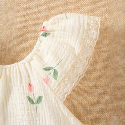 A baby summer clothes newborn clothes short sleeve baby onesie three-dimensional love baby clothes summer baby clothes
