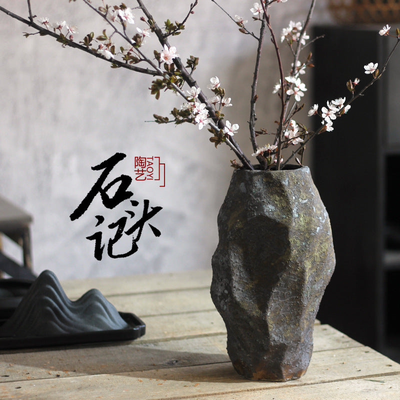 A retro creative ceramic vase special-shaped pottery pot dry branch wabi sanfeng B & B soft decoration hydroponic flower jar flower utensils