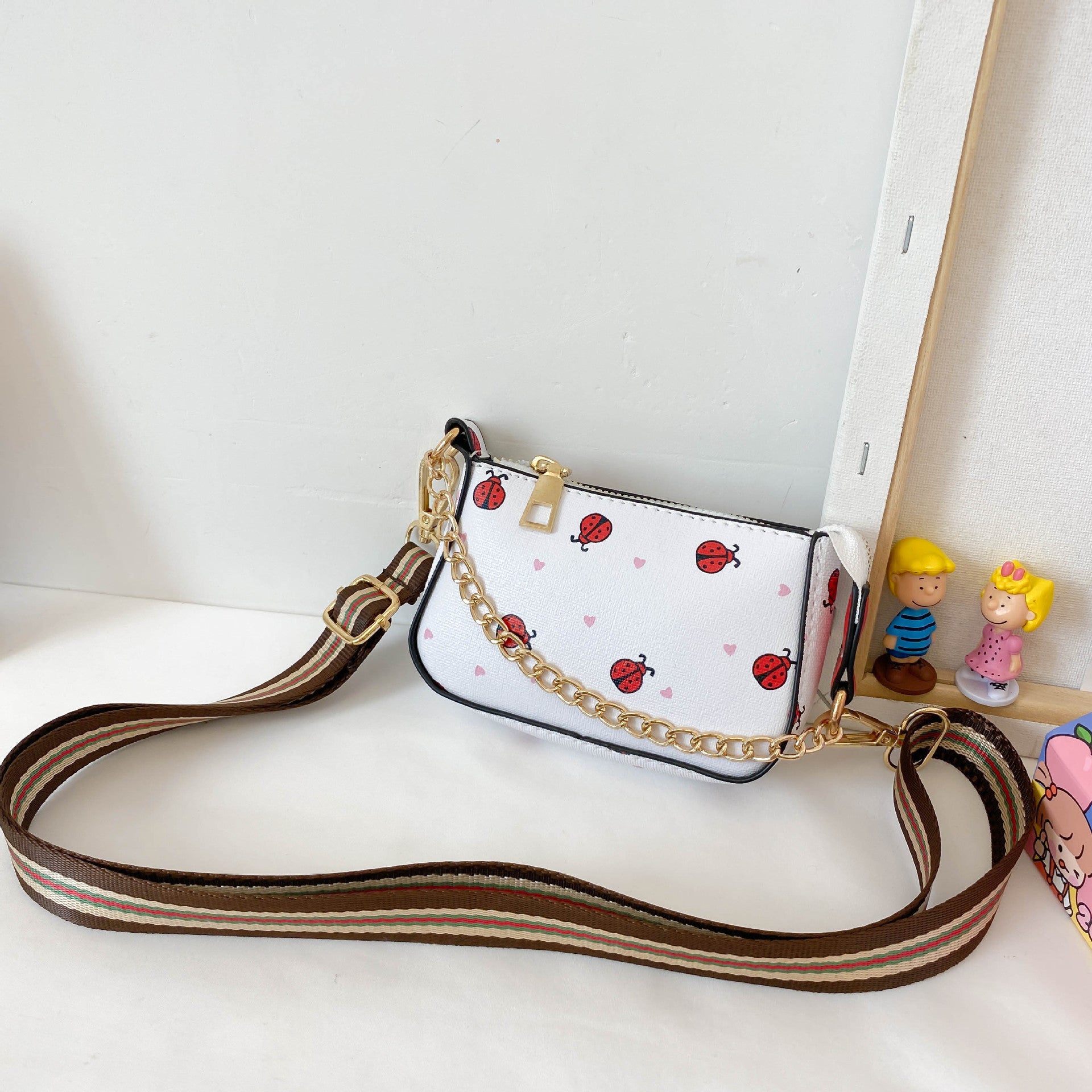 A new foreign fashion princess bag girls messenger bag little girl chain bucket bag - Mixbatch