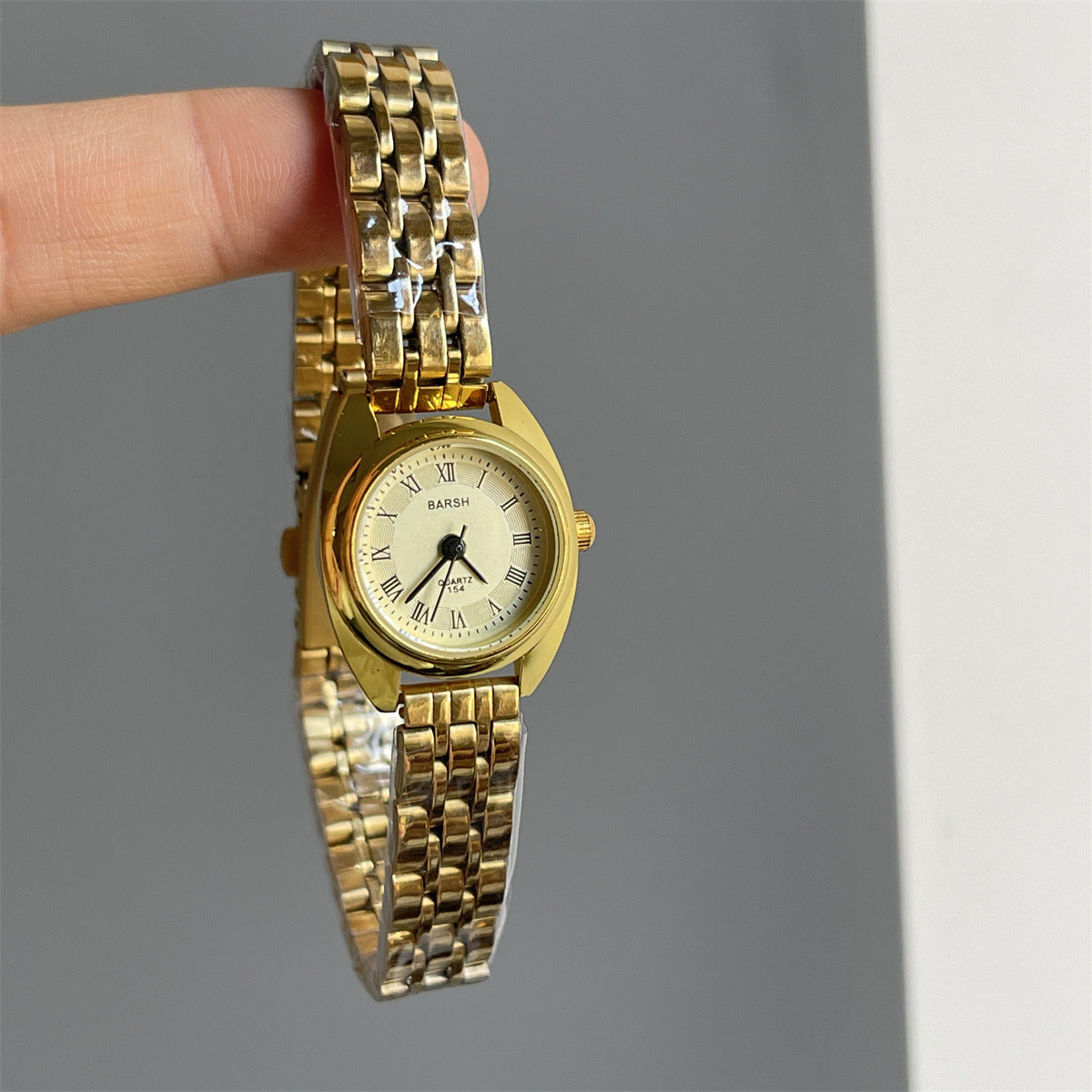 A Ladies Quartz Watch Female Retro Mini Disc Small Luxury Steel Belt