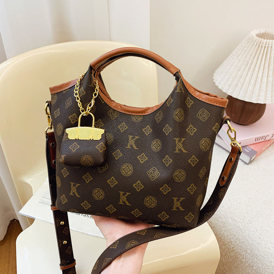A high-end fashion portable vegetable basket bag woman