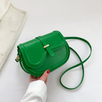 A spring new fashionable and foreign shoulder messenger bag Korean version simple small square bag women
