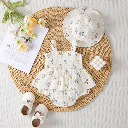 A baby summer Romper sweet floral suspender baby girl sleeveless fart coat cute triangle climbing suit free hat