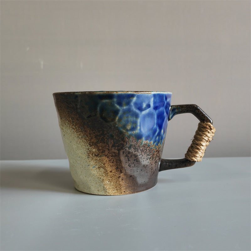 A ceramic cup creative mug