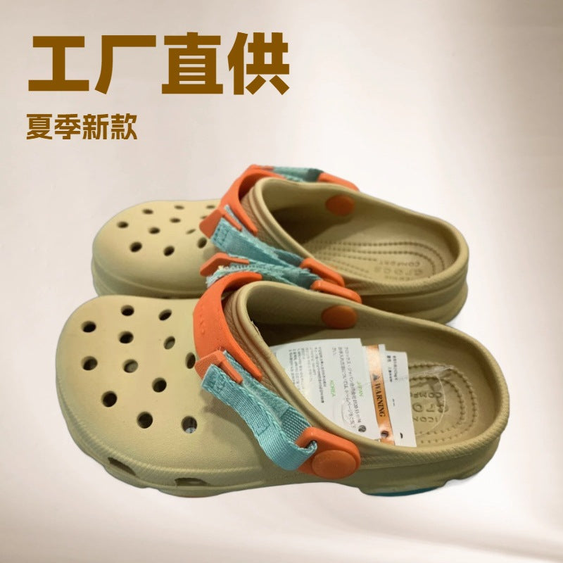 A children's shoes small trin hole shoes popular CROS boys and girls soft-soled outdoor beach non-slip cool slippers