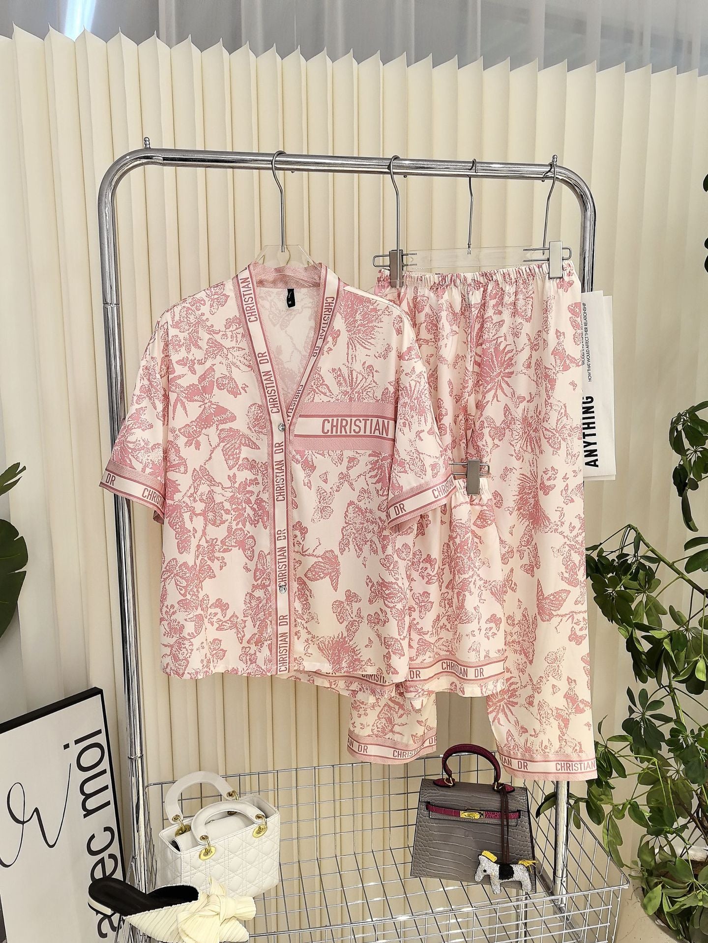 A butterfly three-piece pajamas spring and summer large size thin loose ice silk women's short-sleeved trousers set sweet and can be worn outside