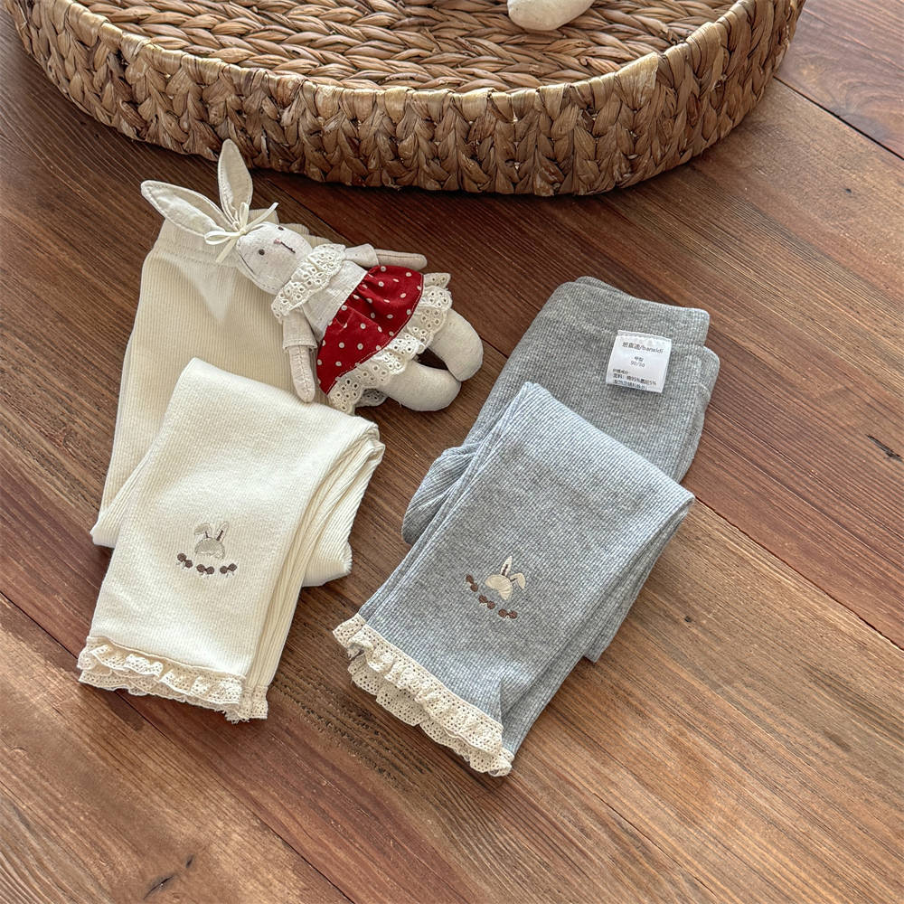 A Children's leggings