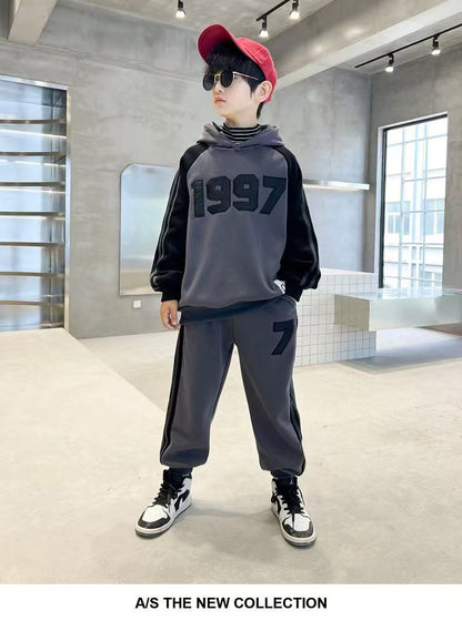 A children's fleece set