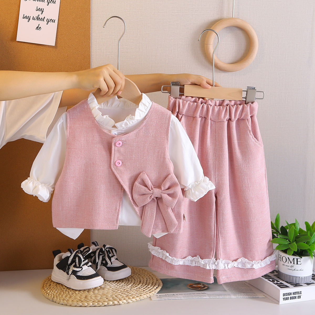 A children's three-piece set