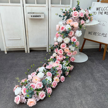 A wedding trailing flower arrangement engagement banquet simulation silk flower finished decorative flower arrangement peacock tail wedding flower arrangement