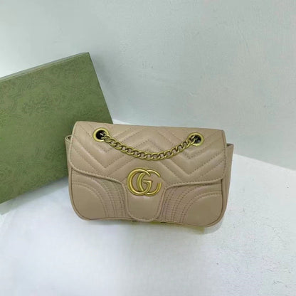 A Classic Women's Shoulder Crossbody Chain Wave Pattern Bag Fashion Versatile Trend Daily Matching Commuter Use Wholesale
