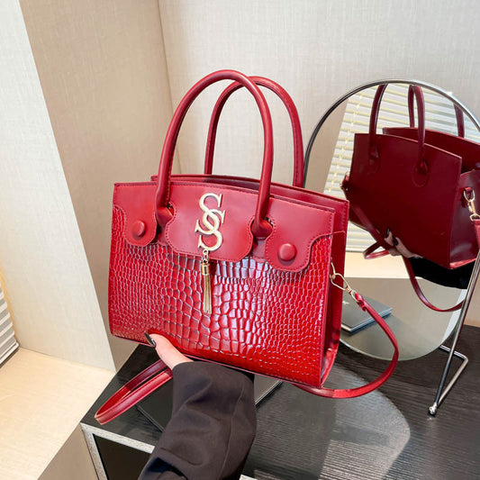 A new autumn personalized beautiful retro shoulder bag - Mixbatch