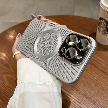 A car magnetic cooling mobile phone case
