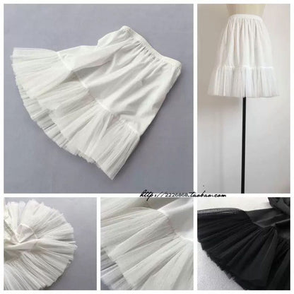 A Lined with a tulle skirt and a maxi skirt