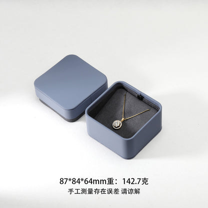 A leather jewelry box