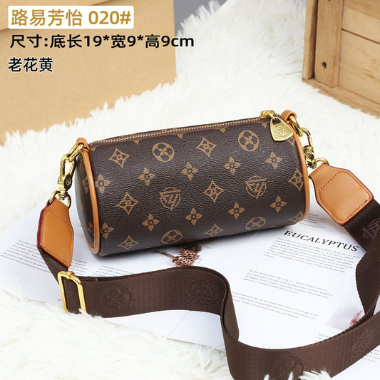 A new pen holder bag, shoulder messenger bag, printed Korean version, fashionable and versatile, foreign style, casual commuting, trendy women's bag