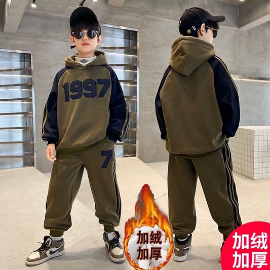 A children's fleece set