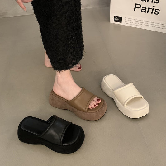 A platform slippers women summer sandals