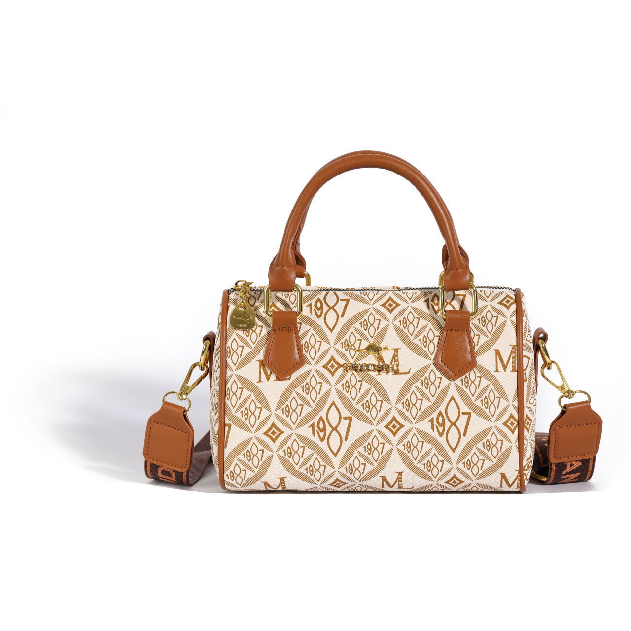 A new foreign style shoulder bag, messenger bag, pillow bag, retro printed letter handbag, versatile fashion women's bag