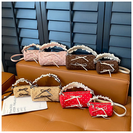 A shoulder bag handbag