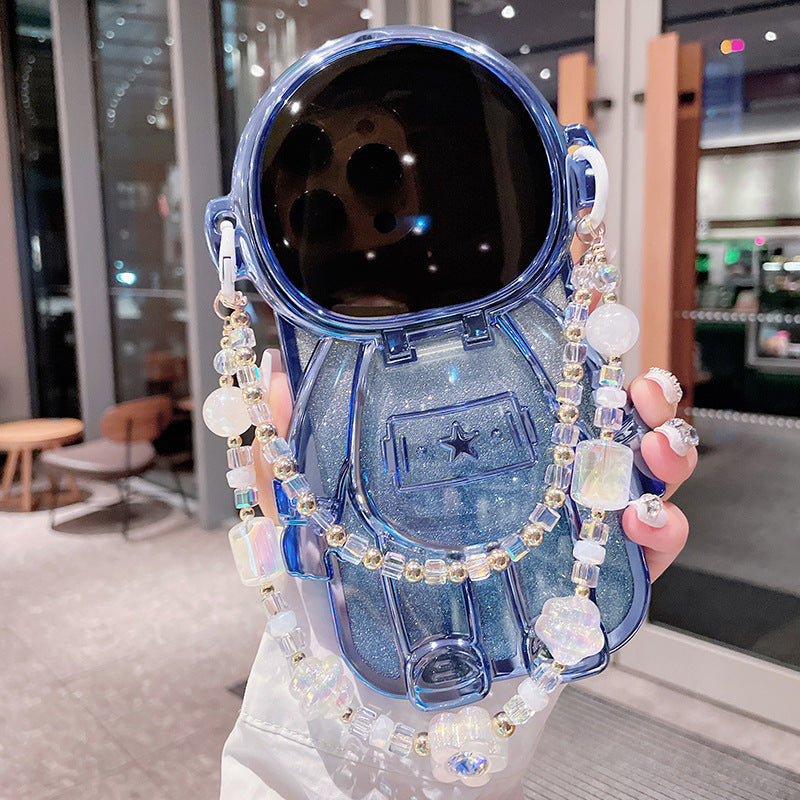 A Crossbody chain phone case