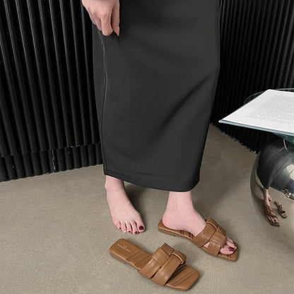 A Open-toed Square Head Flat Bottom Women's Summer Slippers