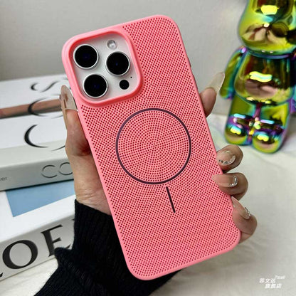 A breathable cooling mobile phone case