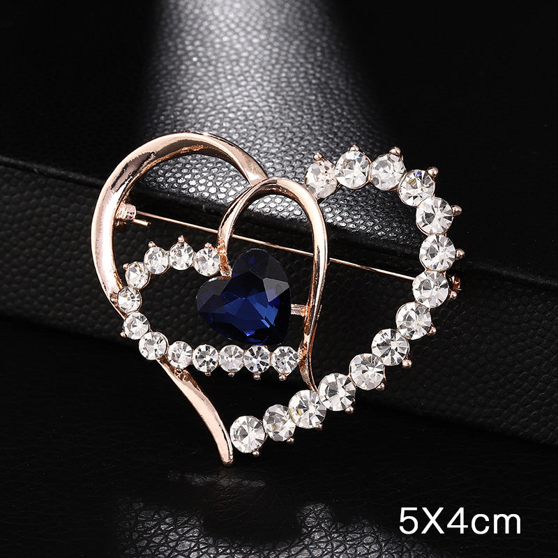 A Korean new fashion high-end brooch women's rhinestone silk scarf buckle anti-light buckle crystal brooch pin pearl jewelry