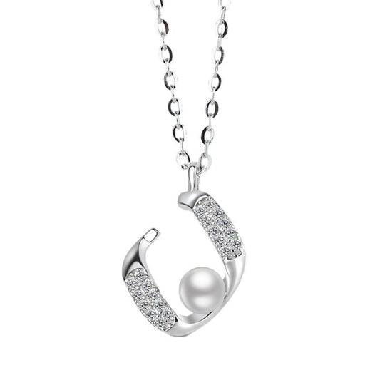 A S925 Sterling Silver Pearl Necklace