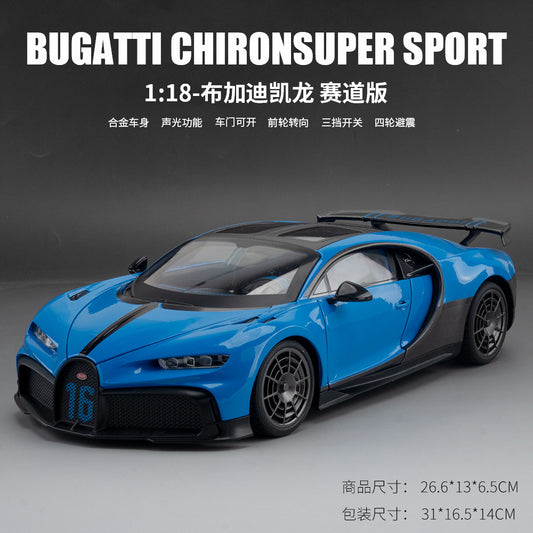 A 1:18 Alloy Metal Car Model Ornament