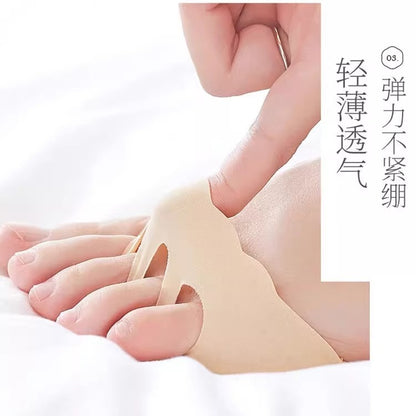 A Half Sole Socks with Foot Pad