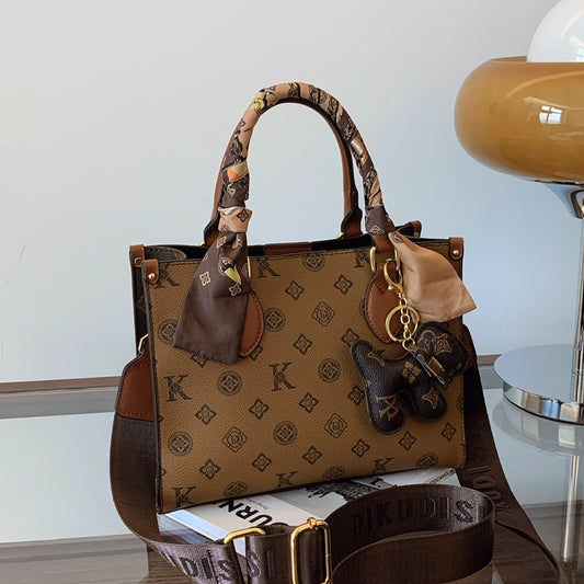 A high-end printing contrasting letters tote small bag women