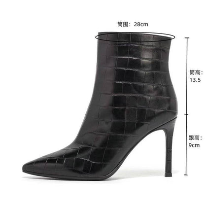 A  women shoes