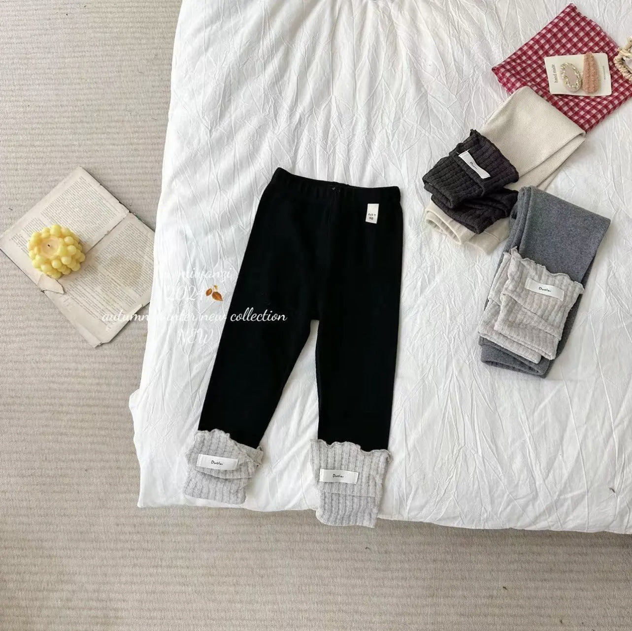 A Children's warm leggings