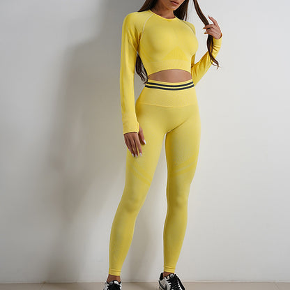 A Seamless knitted slim fit hip lift moisture wicking sports fitness clothes beautiful back fitness bra yoga clothes set